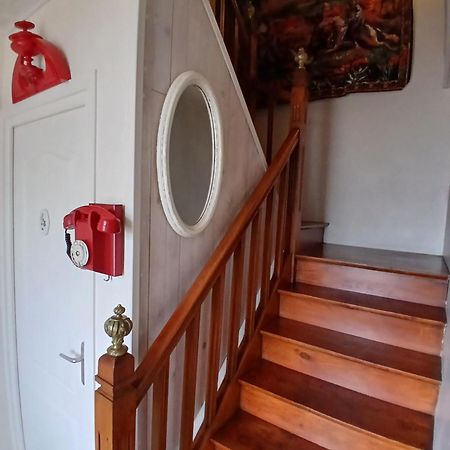 B&B Chez Annie Saint-Martin-de-Gurçon エクステリア 写真