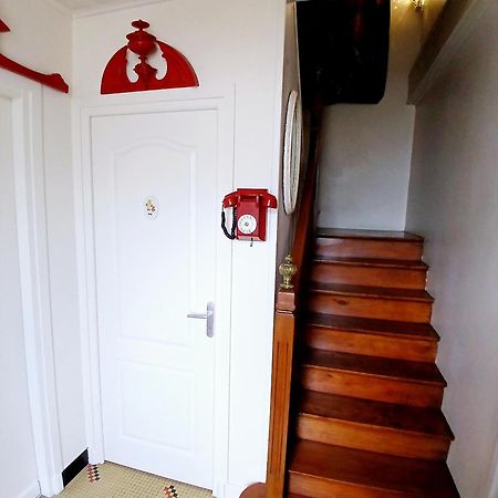 B&B Chez Annie Saint-Martin-de-Gurçon エクステリア 写真
