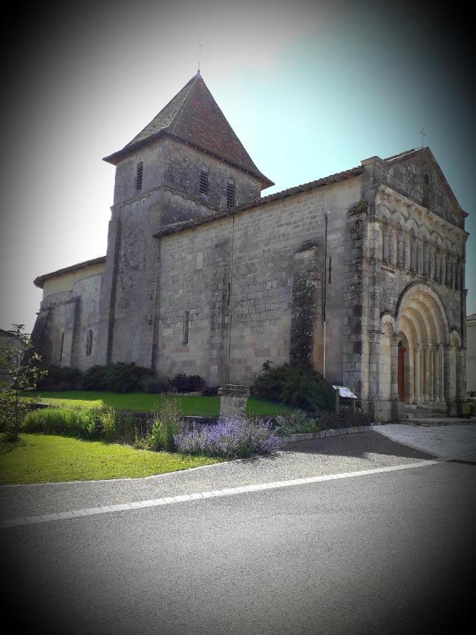 B&B Chez Annie Saint-Martin-de-Gurçon エクステリア 写真
