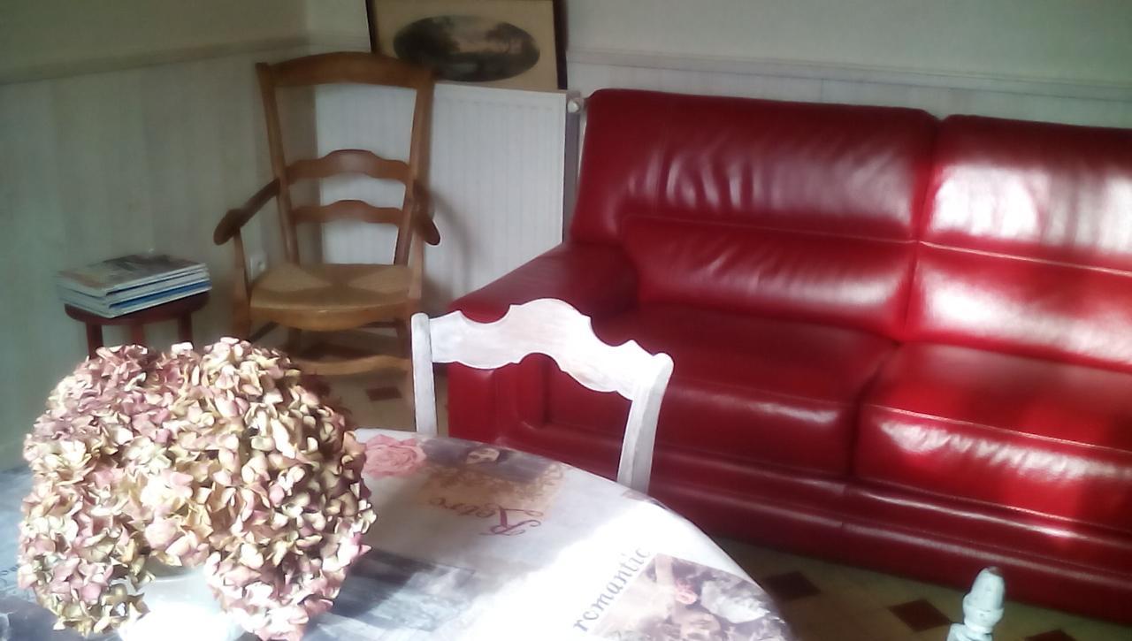 B&B Chez Annie Saint-Martin-de-Gurçon エクステリア 写真